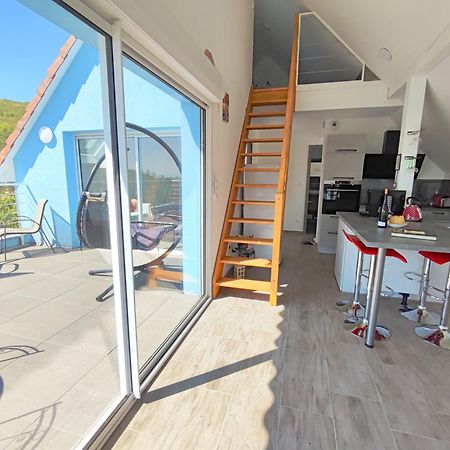 Janea Deep Red House Villa Reichsfeld Buitenkant foto