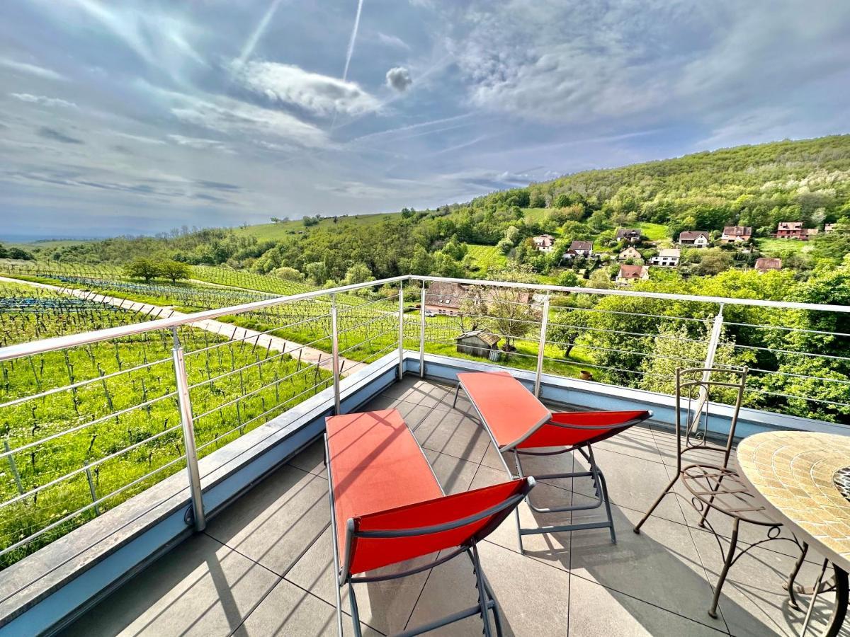 Janea Deep Red House Villa Reichsfeld Buitenkant foto